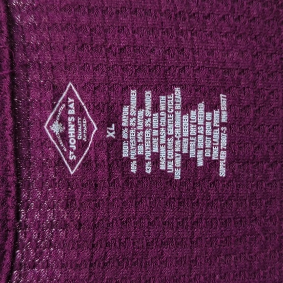 St. John's Bay Women's Waffle Knit Scoop Neck Pullover Top Size XL - Plum - Picture 2 of 5